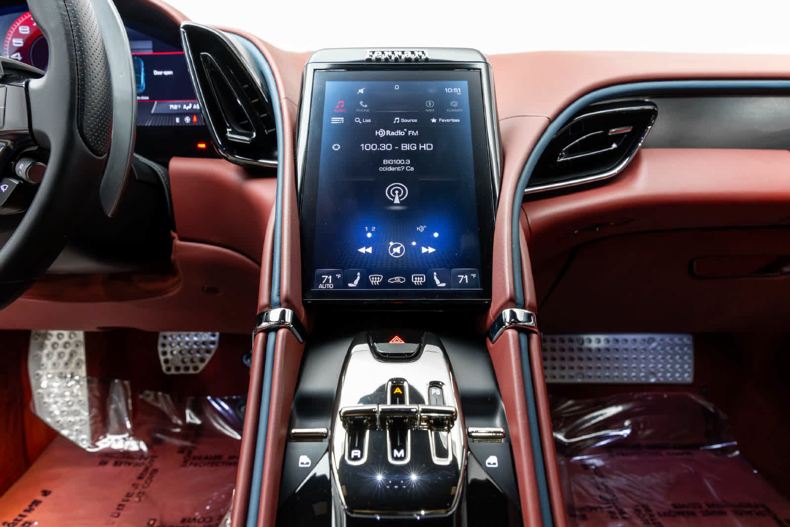 Used 2021 Ferrari Roma RWD image 10