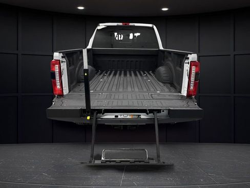 Used 2024 Ford F250 Lariat w/ Lariat Ultimate Package image 18