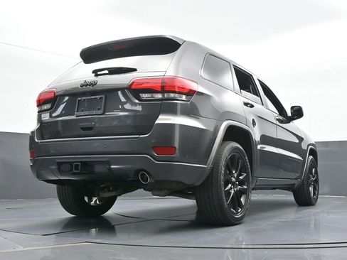 Used 2019 Jeep Grand Cherokee Altitude image 52