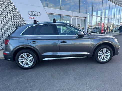 Used 2023 Audi Q5 2.0T Premium w/ Convenience Package image 24