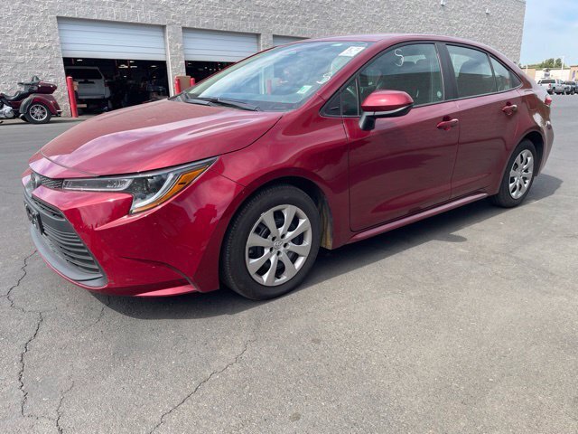 Certified 2025 Toyota Corolla LE FWD image 4