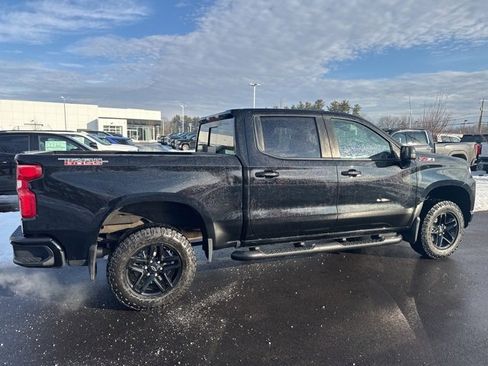 Used 2021 Chevrolet Silverado 1500 LT Trail Boss w/ Convenience Package II image 6