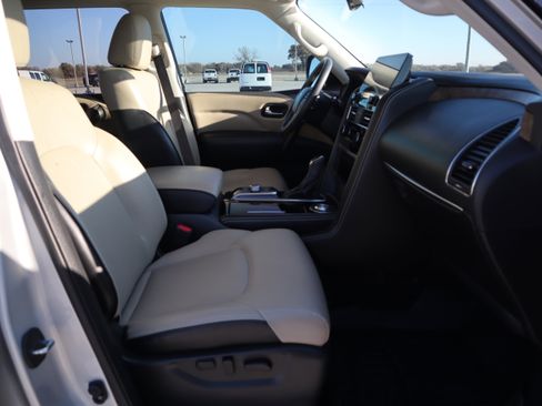 Used 2022 INFINITI QX80 Premium Select w/ Cargo Package image 11