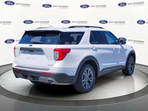 Used 2023 Ford Explorer XLT w/ Equipment Group 202A AWD/4WD image 5