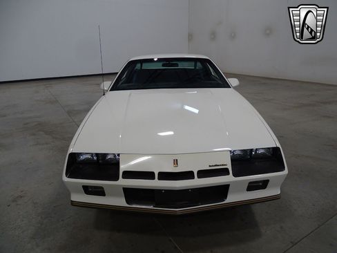 Used 1984 Chevrolet Camaro Berlinetta image 4
