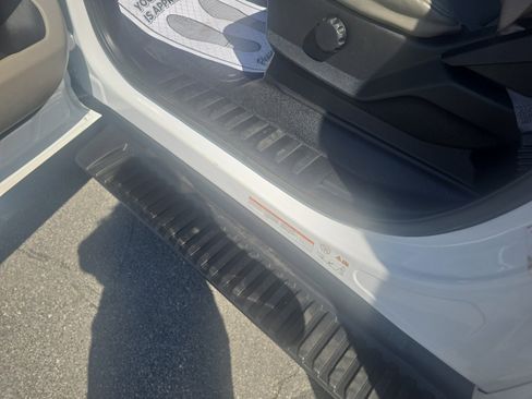 Used 2018 Ford F450 XL w/ Power Equipment Group image 23