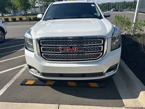 Used 2019 GMC Yukon SLT w/ Open Road Package AWD/4WD image 2