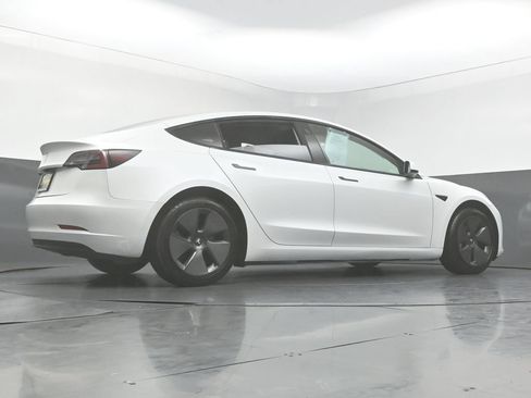 Used 2023 Tesla Model 3 Standard Range RWD image 45