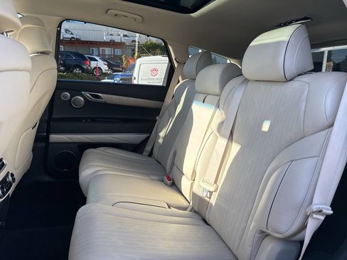 Used 2022 Genesis GV80 3.5T w/ Advanced Package 06 image 21