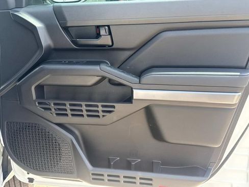 Used 2025 Toyota Tacoma SR5 RWD image 19