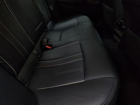 Used 2022 BMW 540i xDrive w/ M Sport Package image 27