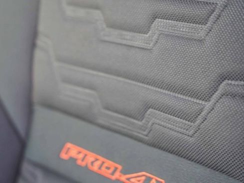 New 2026 Nissan Frontier PRO-4X w/ Pro-4x Convenience Package image 26