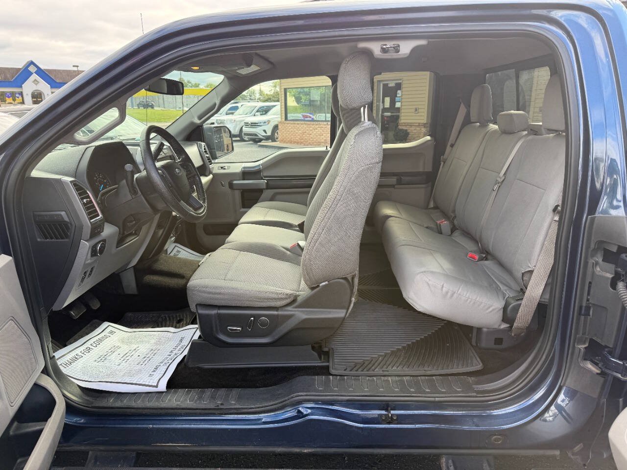 Used 2015 Ford F150 XLT w/ Equipment Group 302A Luxury AWD/4WD image 28