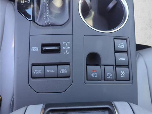 New 2026 Toyota Highlander XLE AWD/4WD image 22