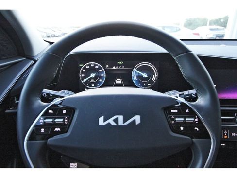 Used 2023 Kia Niro Wind FWD image 15
