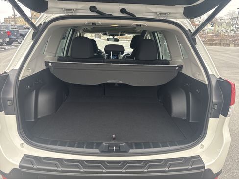 Used 2023 Subaru Forester Premium image 5