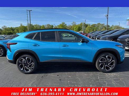 New 2026 Chevrolet Trax RS FWD image 1