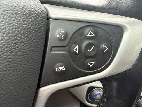 Used 2021 GMC Terrain SLT w/ Infotainment Package II AWD/4WD image 22