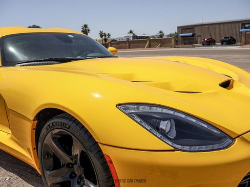 Used 2014 SRT Viper SRT-10 w/ Grand Touring Package RWD image 36