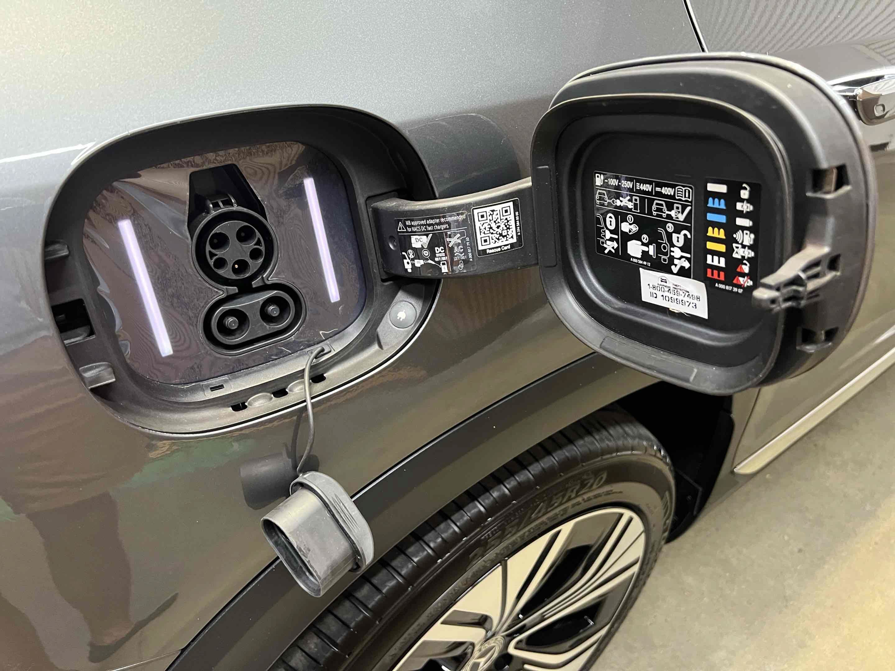 Used 2023 Mercedes-Benz EQE 350+ SUV w/ Exclusive Trim Package image 12
