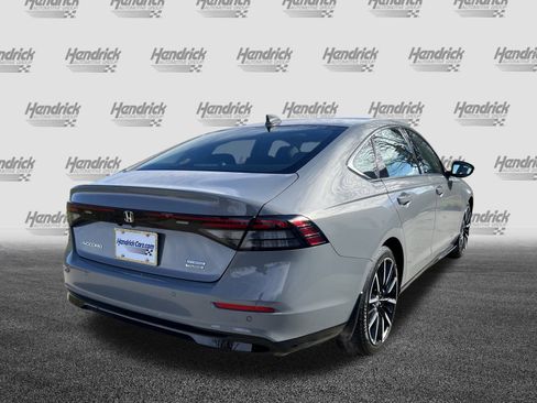 Used 2024 Honda Accord Touring image 9