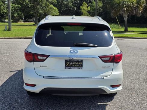 Used 2020 INFINITI QX60 Luxe w/ Essential Package FWD image 3