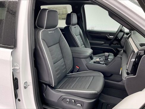 New 2026 GMC Sierra 1500 AT4X image 9