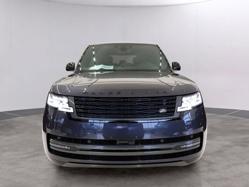 Certified 2025 Land Rover Range Rover SE AWD/4WD image 2