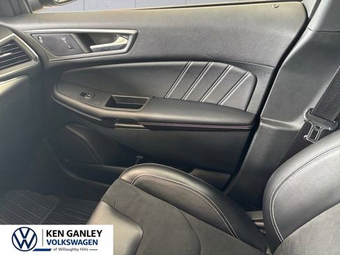 Used 2023 Ford Edge ST AWD/4WD image 16