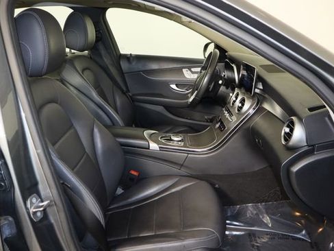 Used 2019 Mercedes-Benz C 300 Sedan image 17