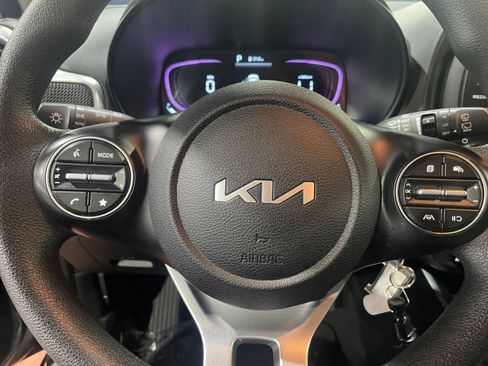 Used 2025 Kia Soul LX w/ LX Technology Package image 25
