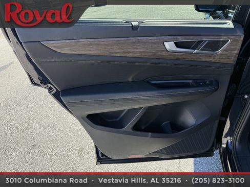 Certified 2025 Volkswagen Atlas SEL Premium R-Line image 14