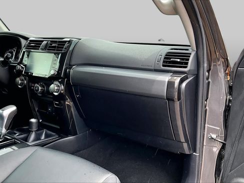Used 2023 Toyota 4Runner TRD Off-Road Premium w/ Moonroof Package AWD/4WD image 19