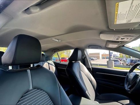 Used 2023 Toyota Camry SE image 22