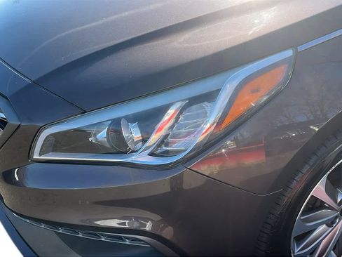 Used 2016 Hyundai Sonata Sport w/ Option Group 03 image 8