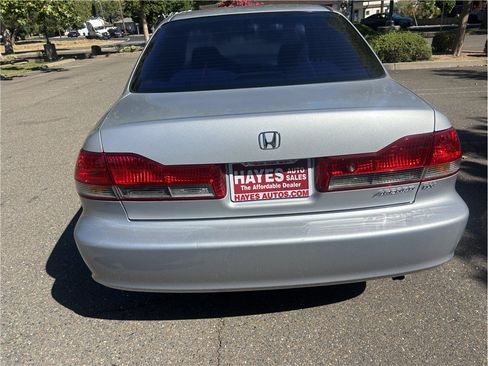 Used 2001 Honda Accord DX image 6
