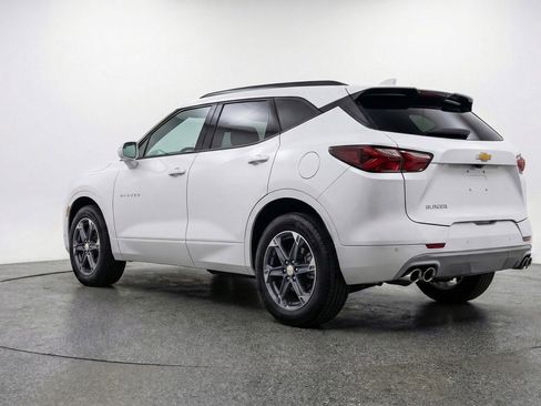 Used 2025 Chevrolet Blazer LT FWD image 6