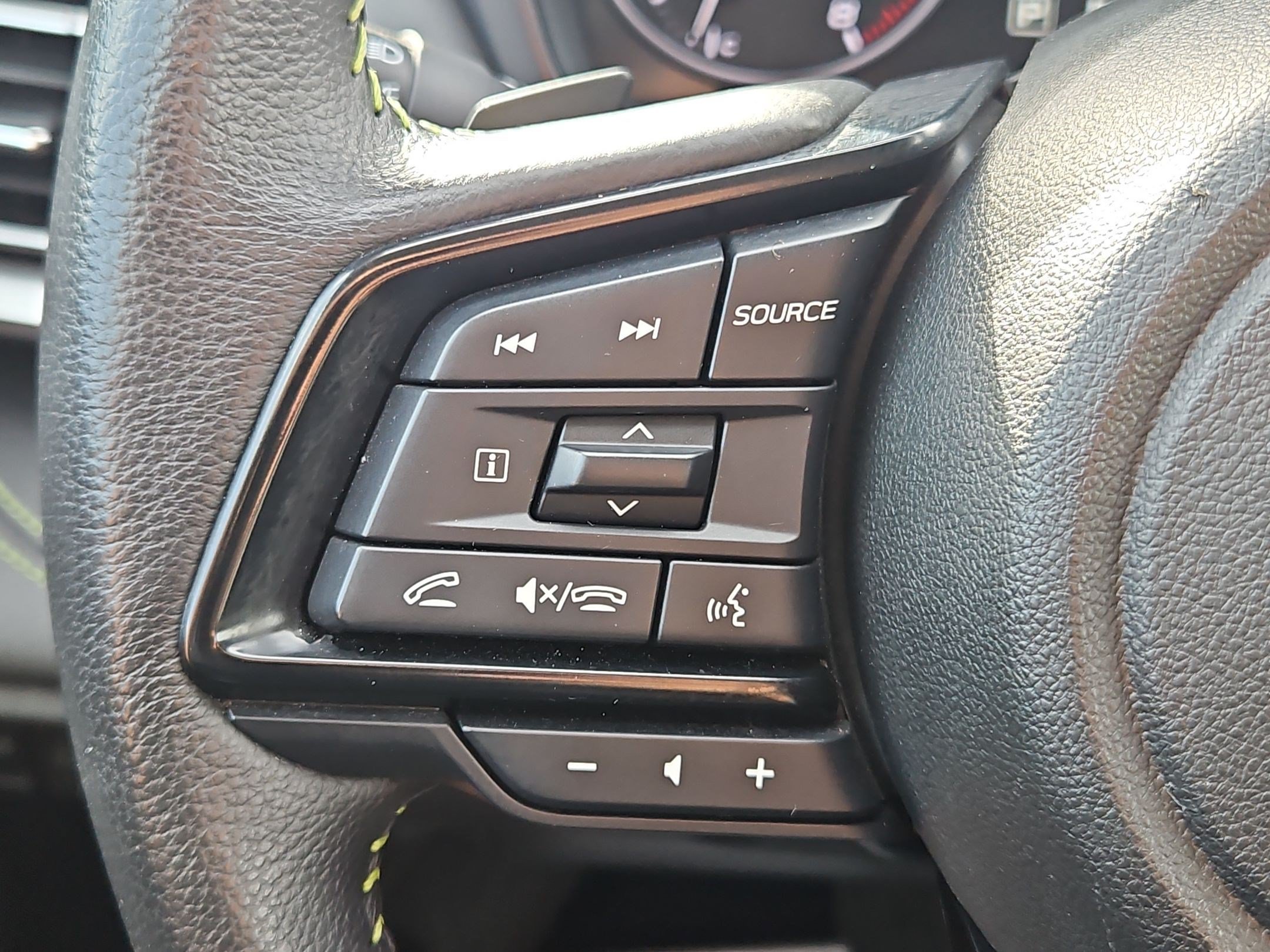 Used 2025 Subaru Outback Onyx Edition AWD/4WD image 17