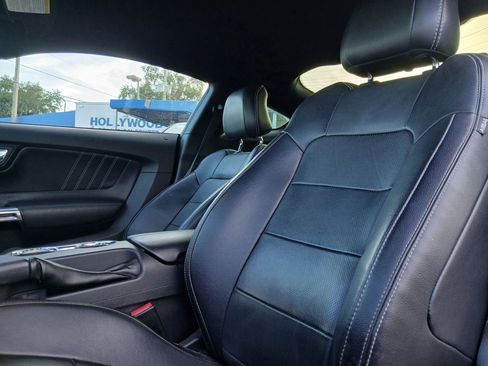 Used 2016 Ford Mustang Premium RWD image 17
