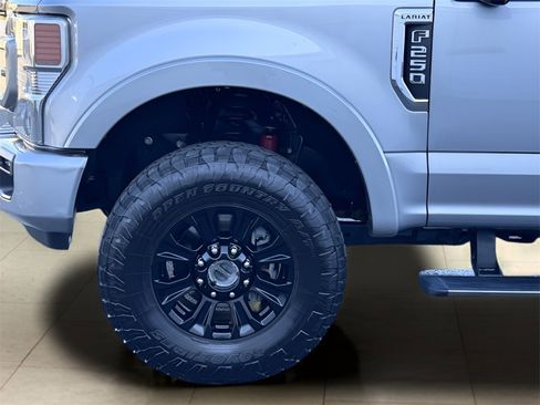 Used 2022 Ford F250 Lariat w/ Tremor Off-Road Package image 43