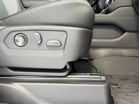 Used 2026 GMC Yukon Denali w/ Sun & Power Step Package AWD/4WD image 25