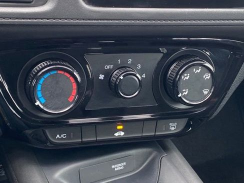 Used 2020 Honda HR-V LX image 16