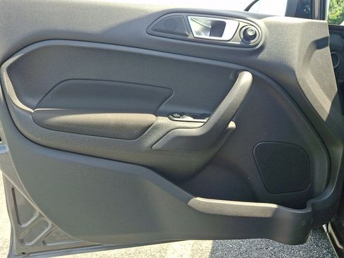 Used 2016 Ford Fiesta SE FWD image 12