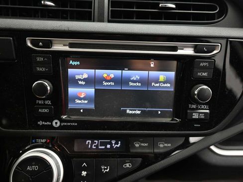 Used 2015 Toyota Prius C Three image 16