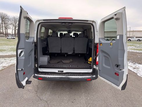 Used 2015 Ford Transit 150 XLT image 23