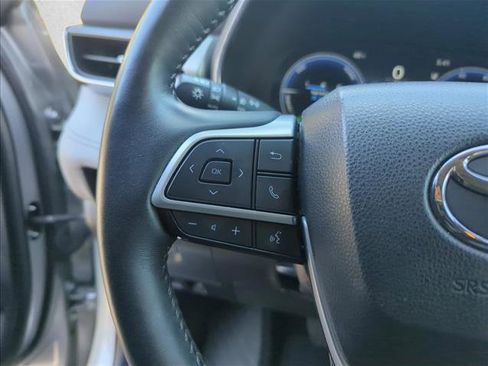 Used 2023 Toyota Highlander Platinum image 13
