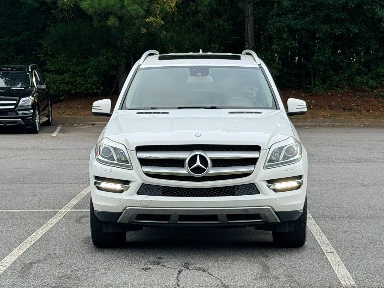 Used 2016 Mercedes-Benz GL 450 4MATIC image 4