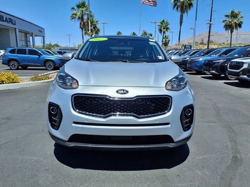 Used 2017 Kia Sportage EX w/ EX Technology Package FWD image 9