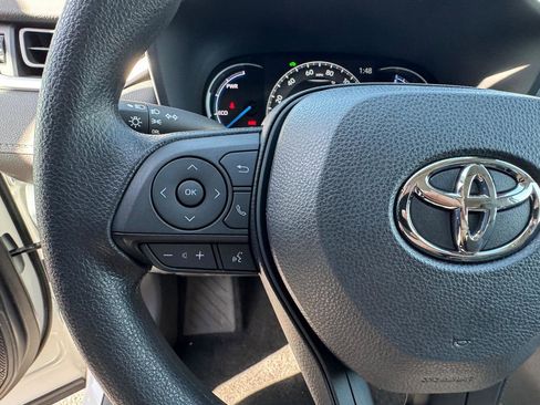 New 2025 Toyota RAV4 LE image 18
