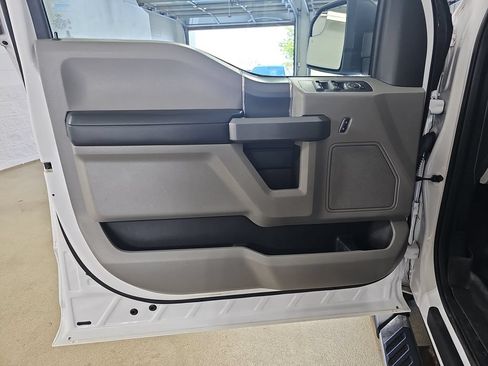 Used 2016 Ford F150 XLT w/ Equipment Group 301A Mid AWD/4WD image 31